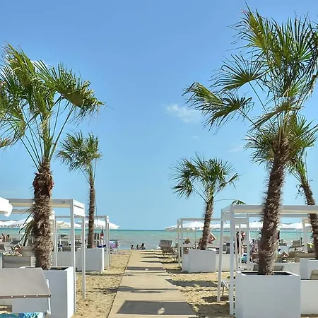 Charming Flat Near The Bibione